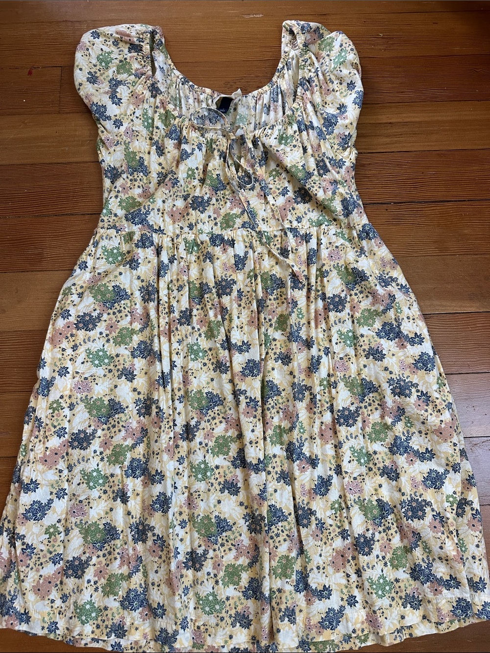 Universal Threads floral dress